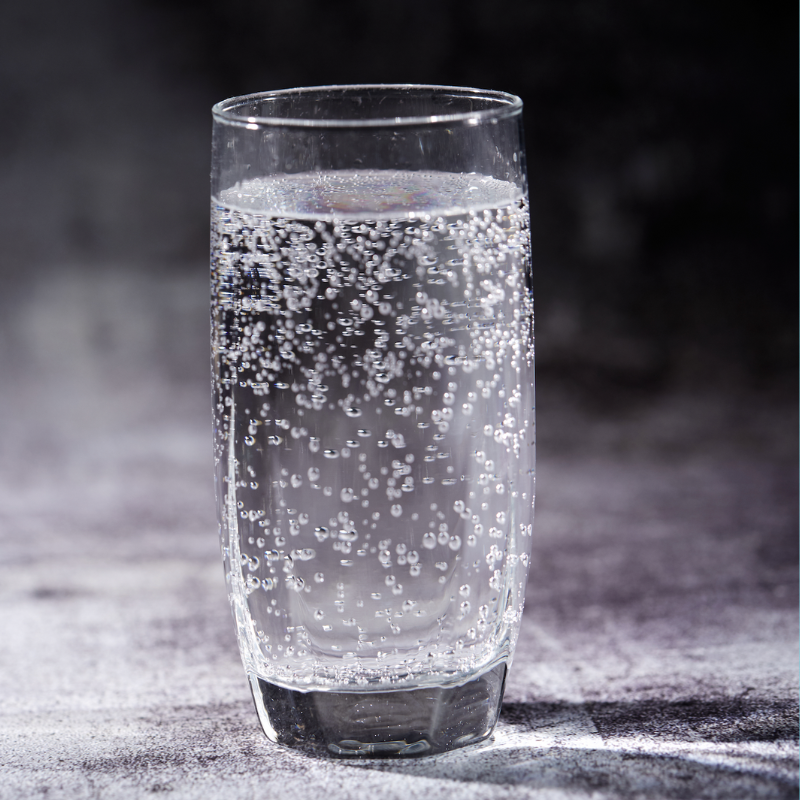 What are the Benefits of Drinking Sparkling Water Every Day? – Skinny Mixes